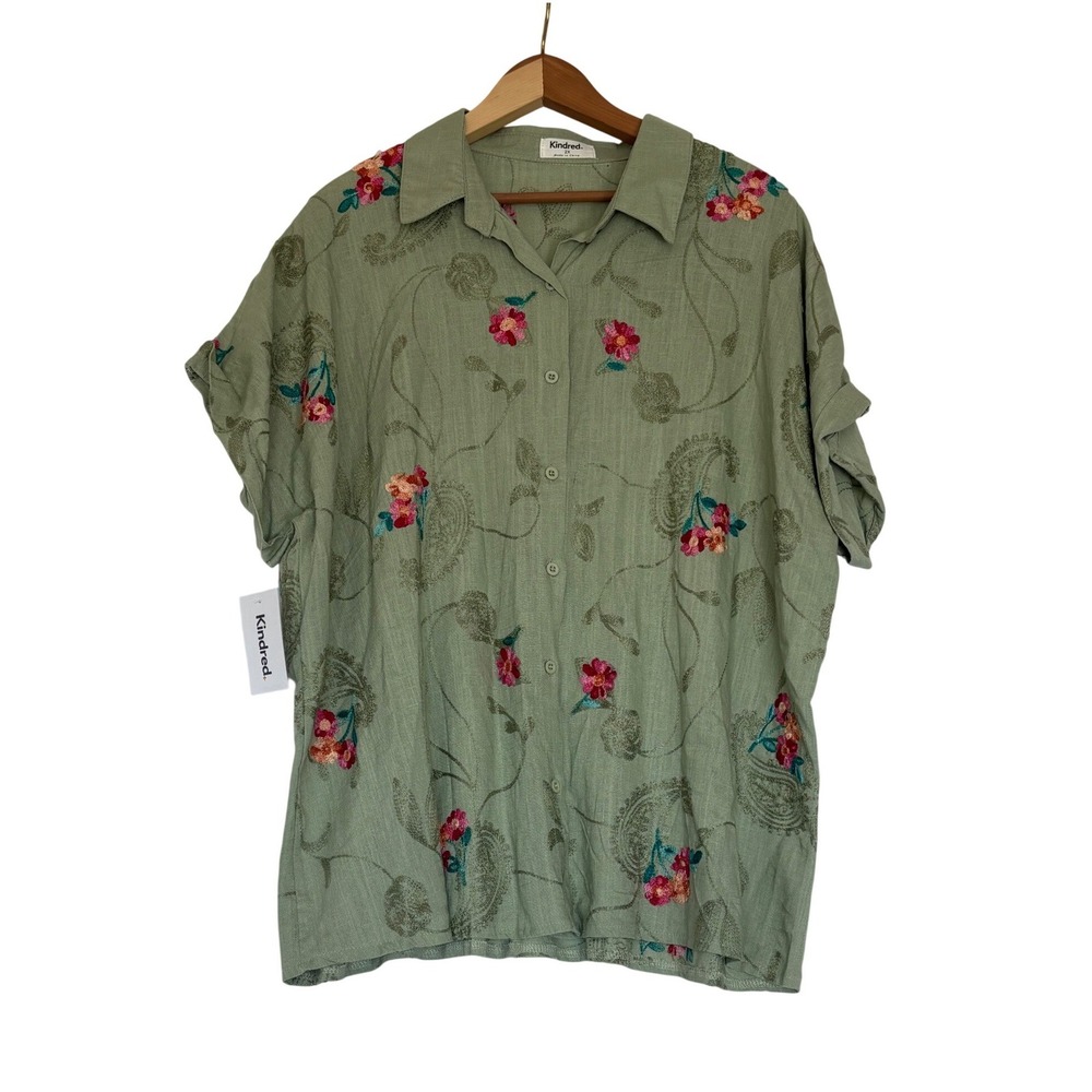NWT Kindred Women 2X Green Floral Embroidered Button Down Shirt Short Sleeve